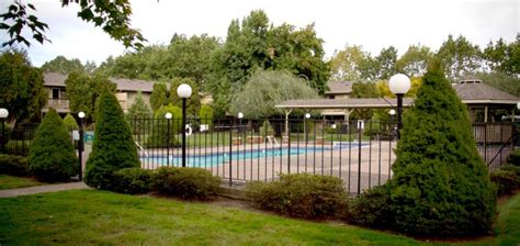 village inn hotel springfield oregon.